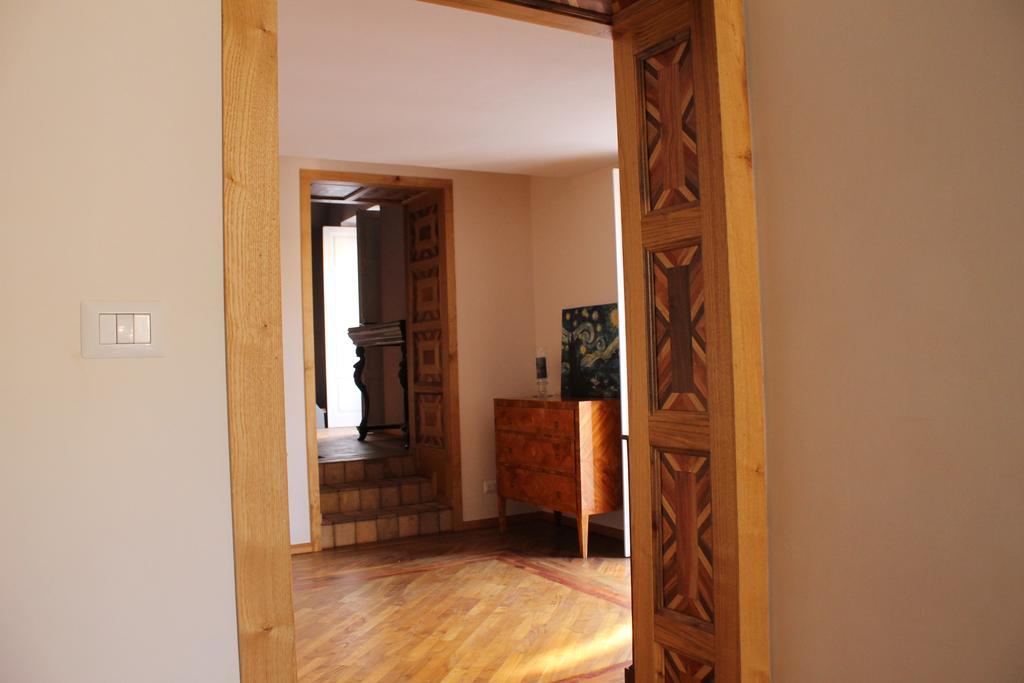 Treasures Apartment คาตาเนีย ภายนอก รูปภาพ