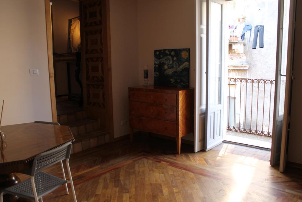 Treasures Apartment คาตาเนีย ภายนอก รูปภาพ