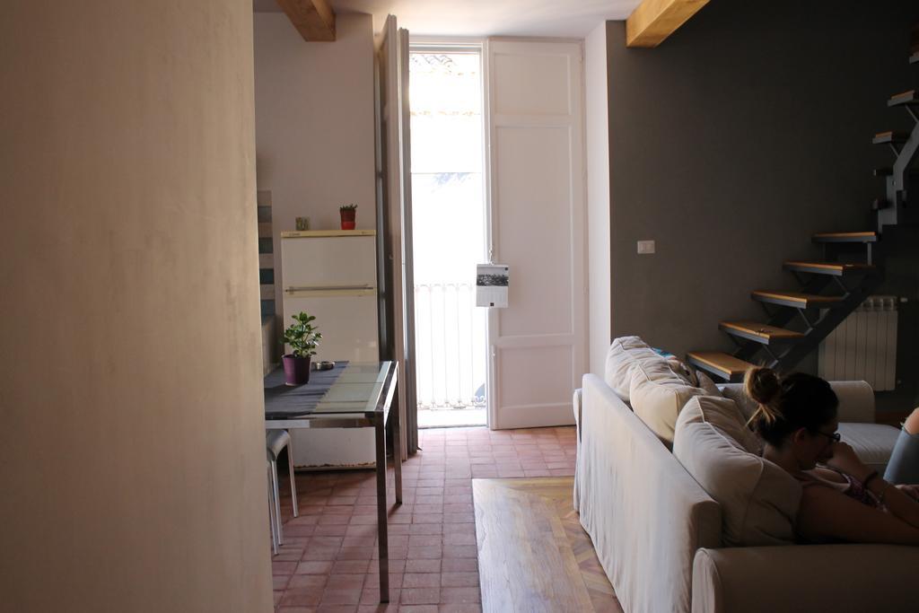 Treasures Apartment คาตาเนีย ภายนอก รูปภาพ